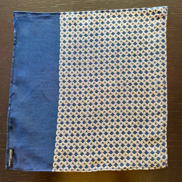 Hermes Paris Silk Pocket Square Navy 11.5x11.5 - Picture 4 of 9